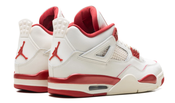 Air Jordan 4 WMNS 'Valentine's Day' | Heartfelt Moments | HV0823-108