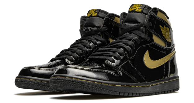 Air Jordan 1 Retro High OG | Black/Metallic Gold 555088 032