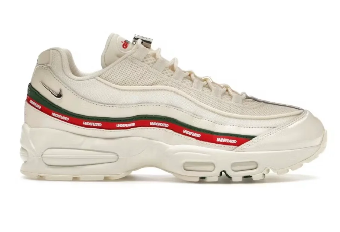 Nike Air Max 95 SP x Undefeated 'Sail' | Sail Side Stories