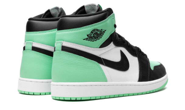 Air Jordan 1 Retro High OG 'Green Glow' | DZ5485 130